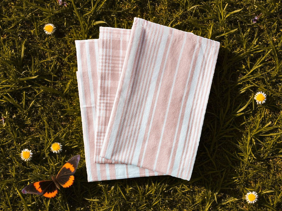 Country Village - Kitchen linen set ( Apron , Mittens , Kitchen towels)