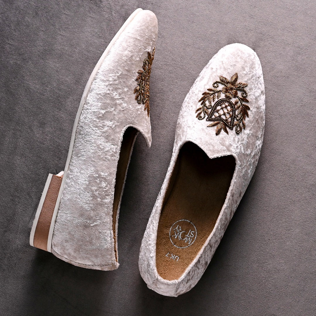 Opulenza Embroidered Mojri - Moon White