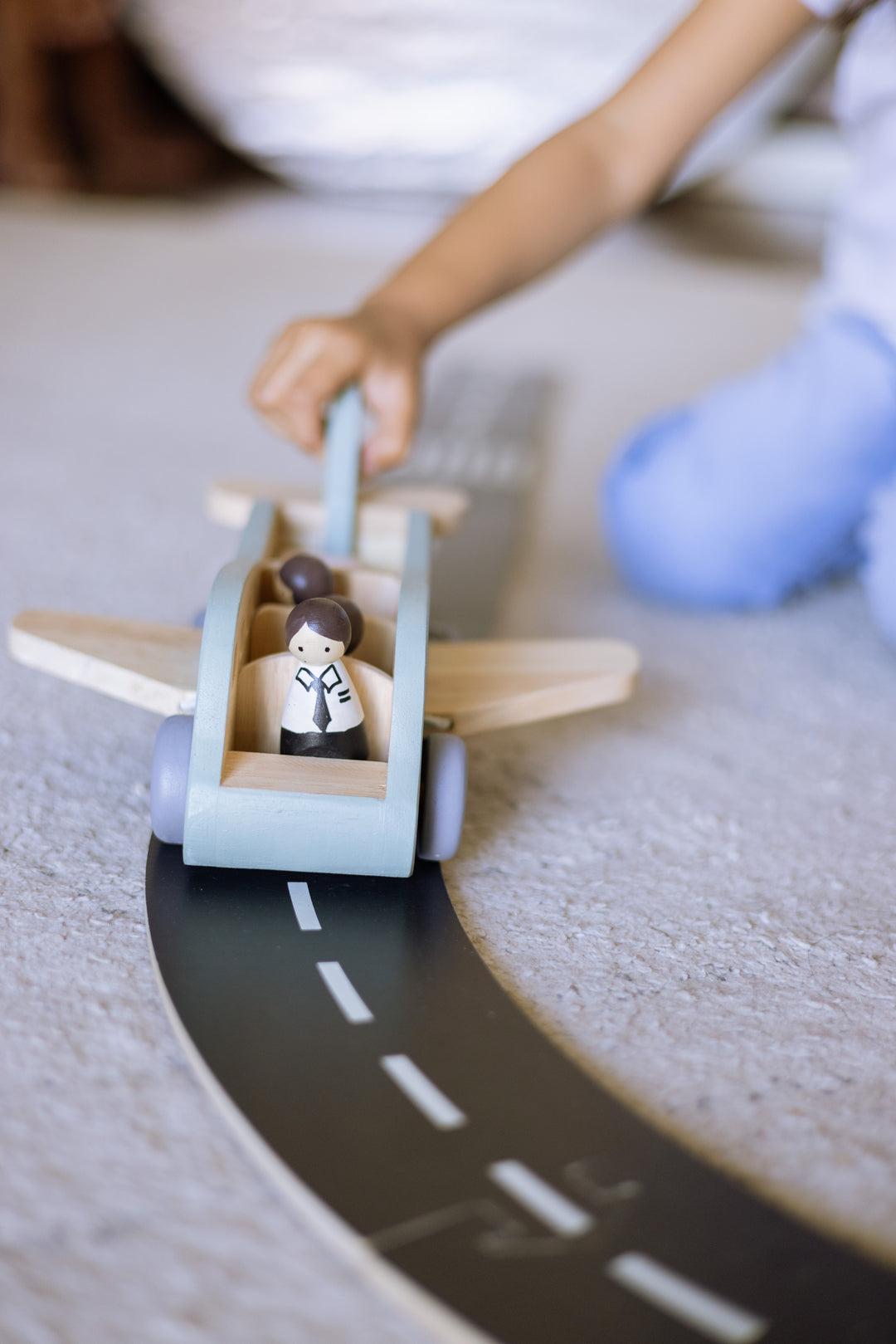 BIRCH & BUG Cloud-Chaser Airplane