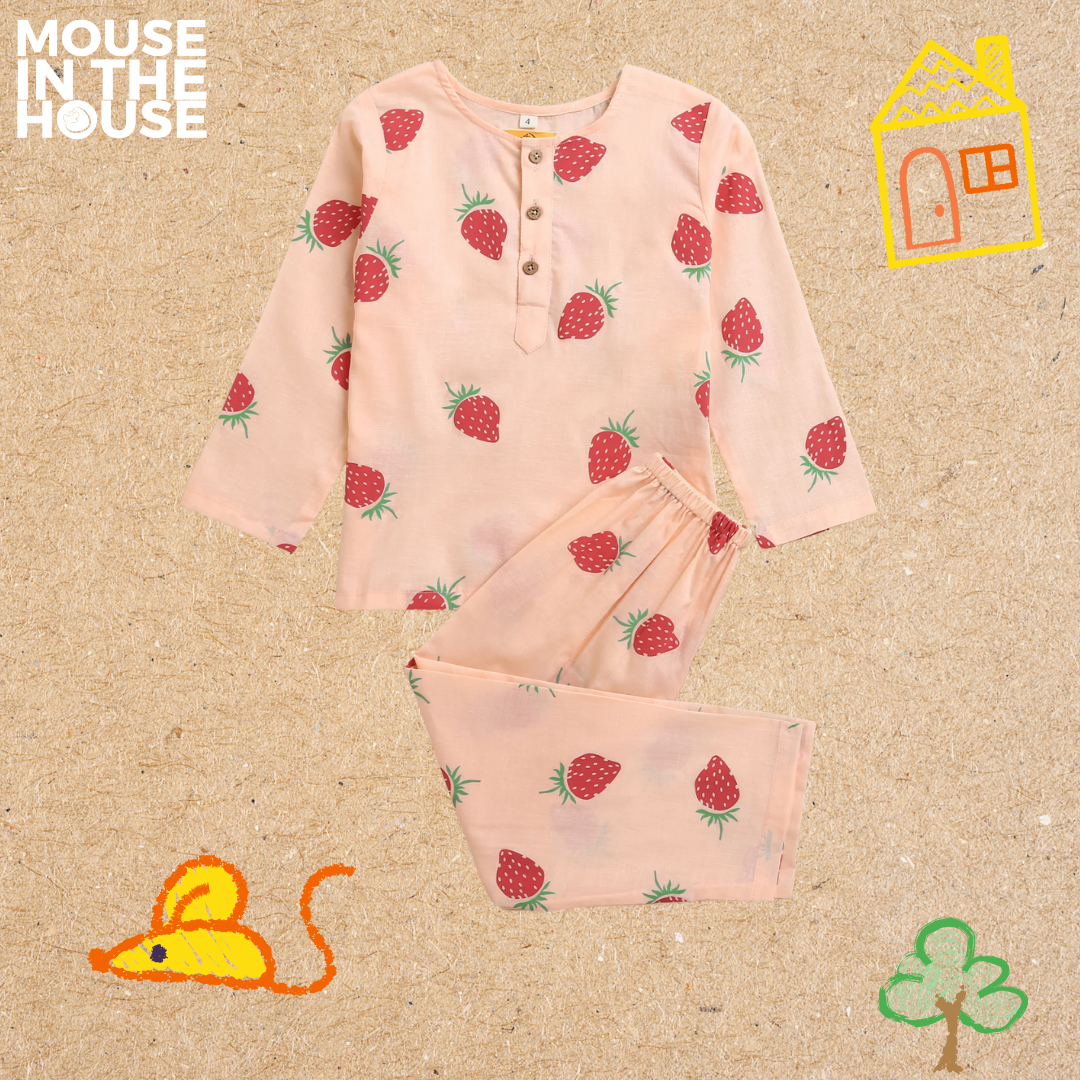 Mouse In The House A Fresh Strawberry- Unisex Nightdress