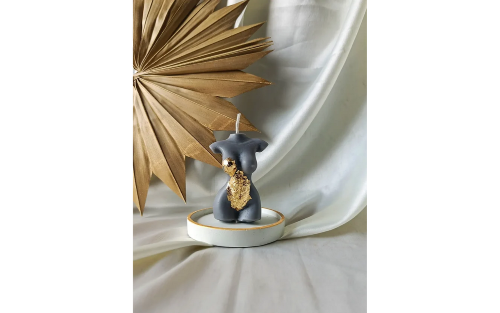 Rasa Home Homebody Candle Decorated in Gold | Soy Wax | Honey & Milk Fragrance