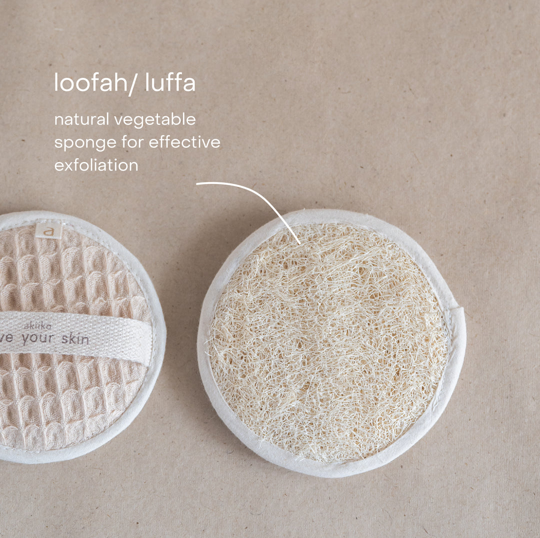 Akiiko Waffle Exfoliating Kit | Luffa Scrubbers, Back Scrubber & Coconut Soap
