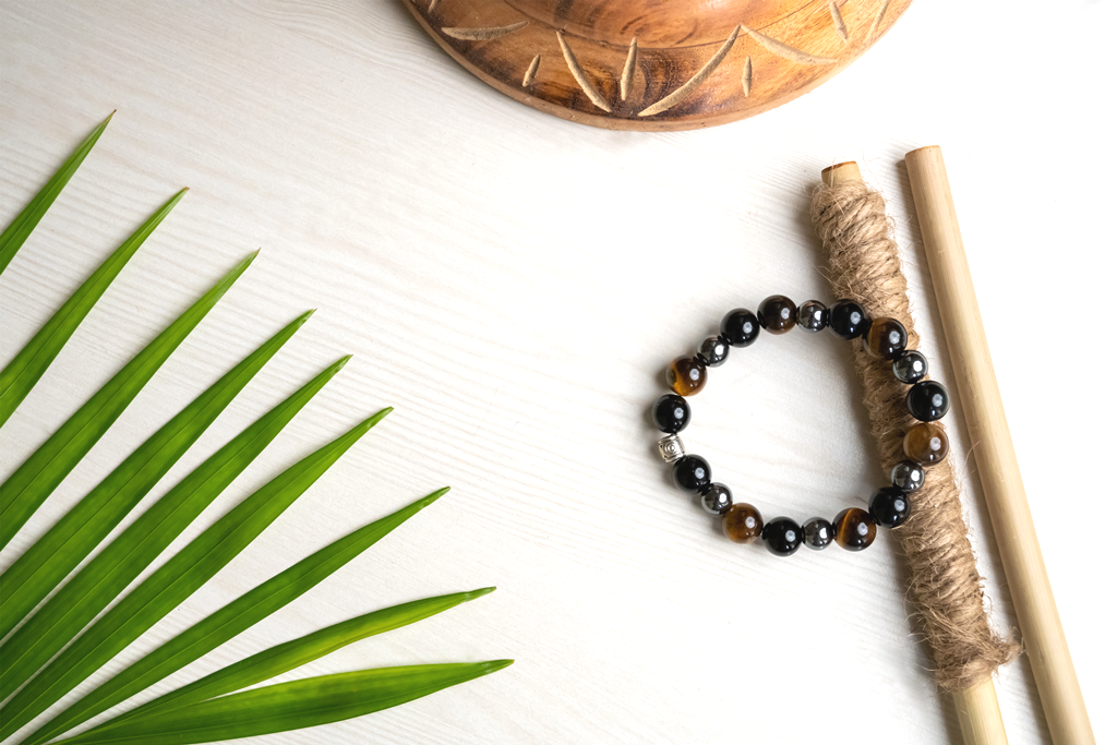 BLACK OBSIDIAN, TIGER EYE AND HEMATITE BRACELET FOR CLEANSING, CLARITY, STRONG MIND, GROUNDING AND BETTER HEALTH