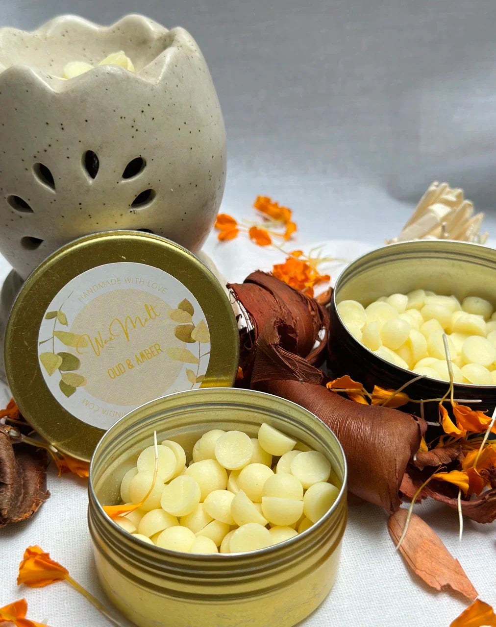 Pravaah Oud and Amber Wax Melt Beads  | Handmade in Pure Soy Wax