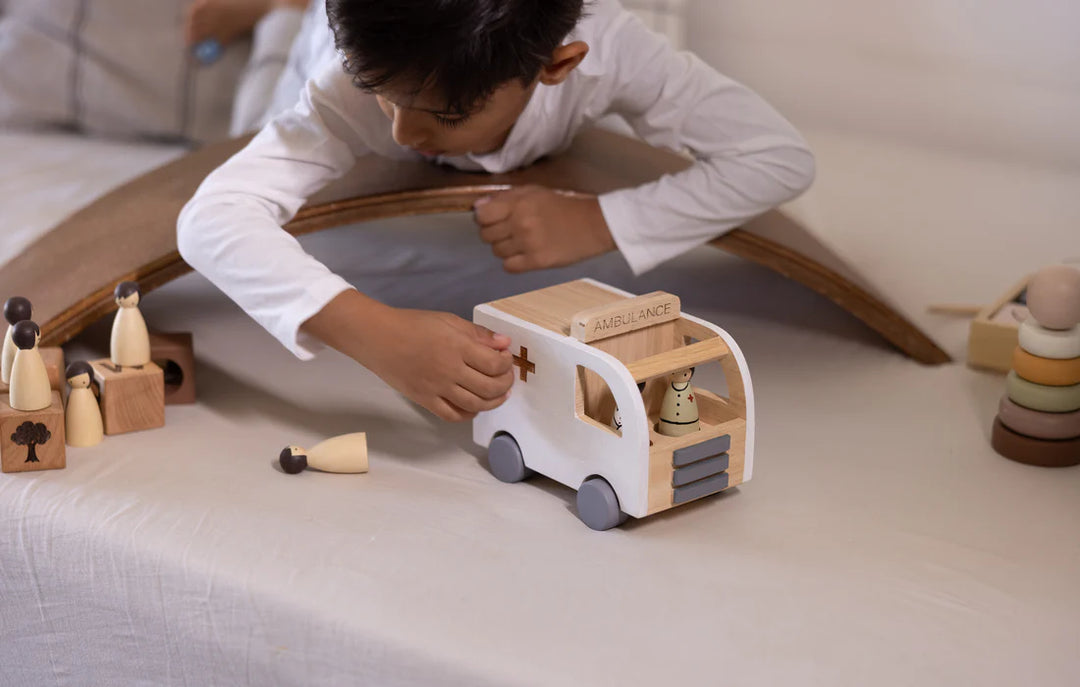 BIRCH & BUG Care-Cruiser Ambulance