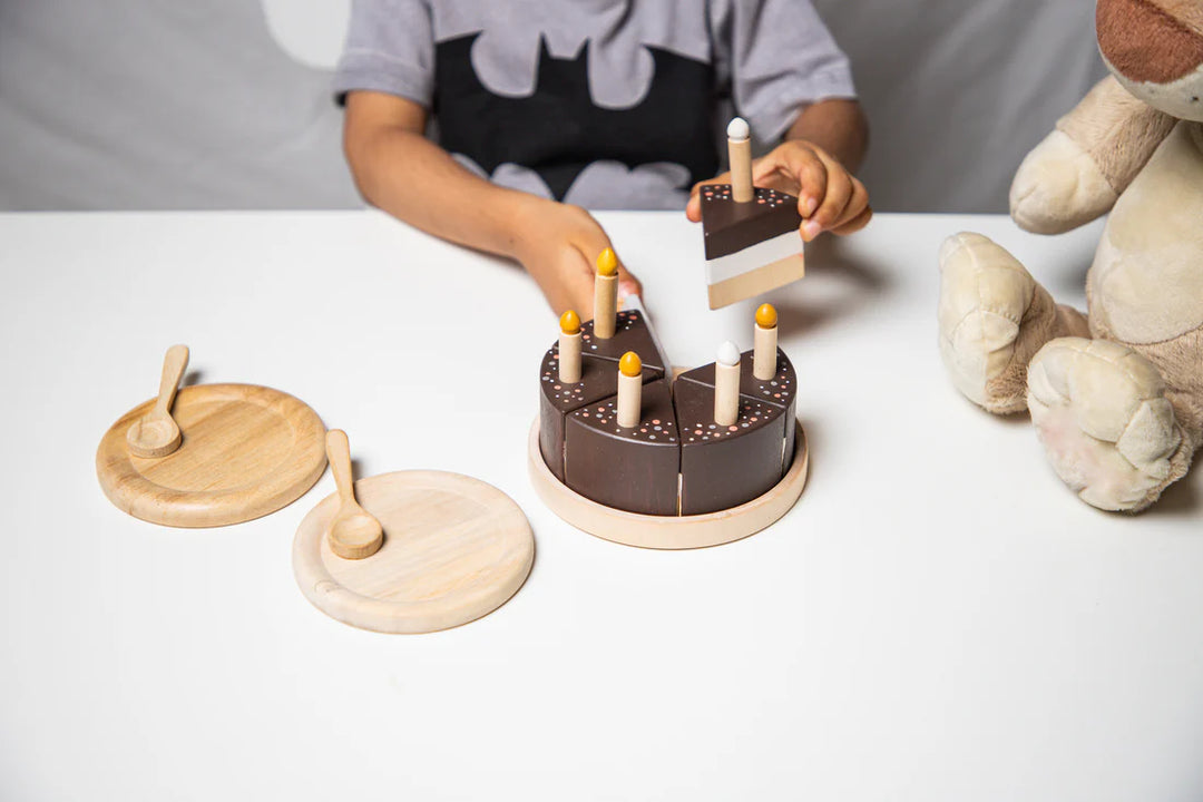 BIRCH & BUG Party Cake PlaySet - 18 pieces