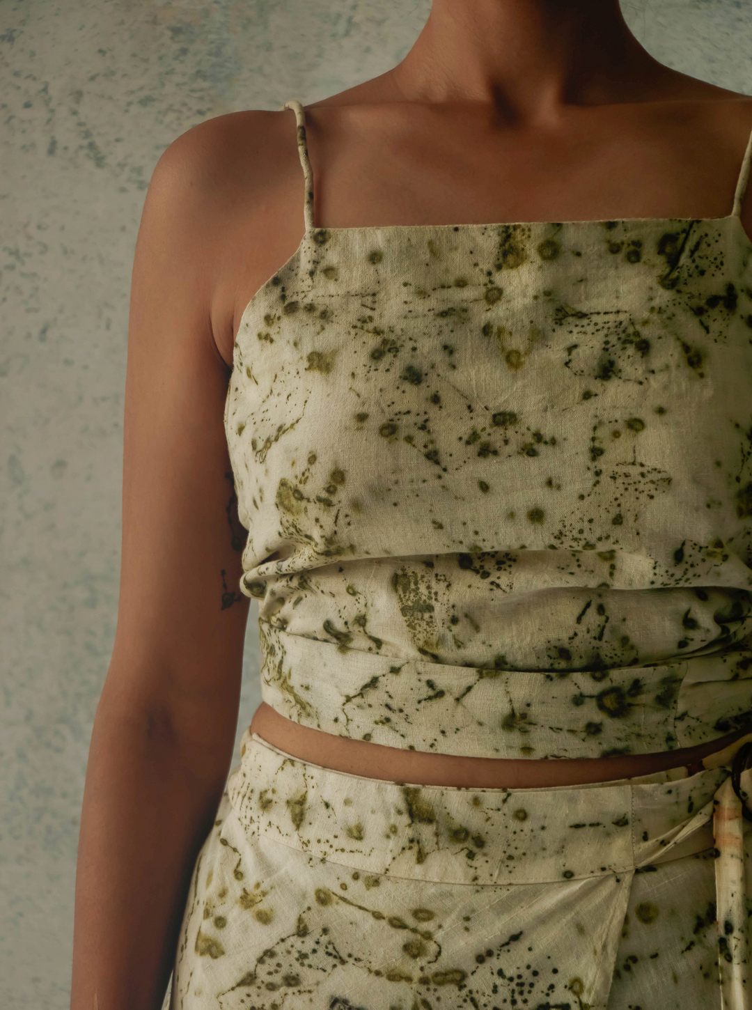 Unborn Studio Bits of green - Buckle-me-up skirt