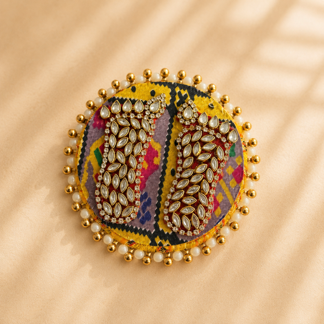 Royal Shagun White & Gold Diwali Gift Hamper