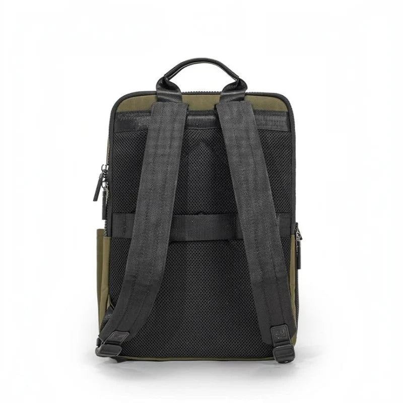 Eume  Gravitas 17L Laptop Backpack