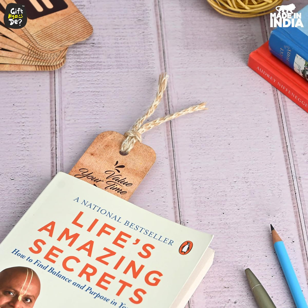 Gift Kya De Bookmarks Set of 10 Motivational Quotes | Bookmarks Aesthetic with Hard Paperback | Handmade Tassel Dori (Eco-Friendly 10pc)