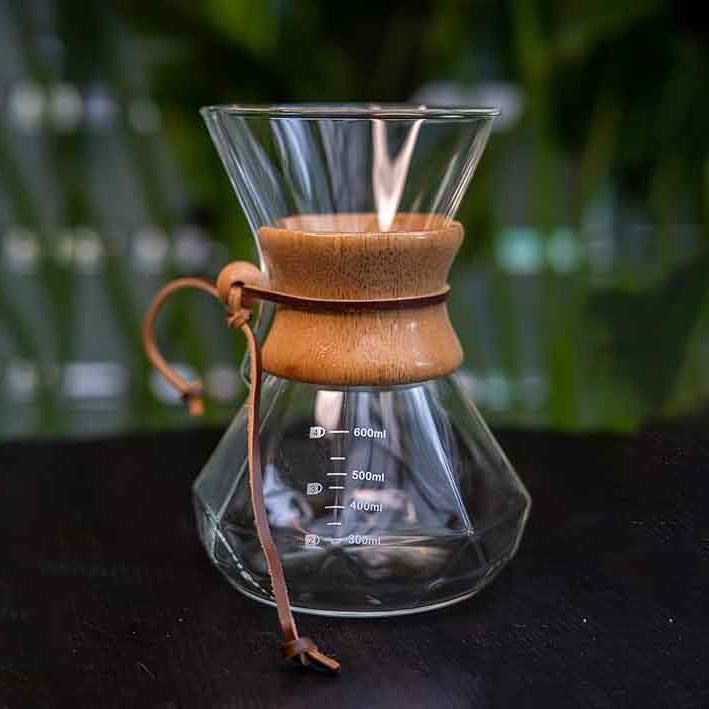 THE BEAN CO Glass Pour Over Coffee Maker | 600 ML Diamond Shape | Chemex Style Drip Coffee Maker | Wooden Holder | Premium Heat resistant Borosilicate Glass | Stainless Steel Coffee Filter