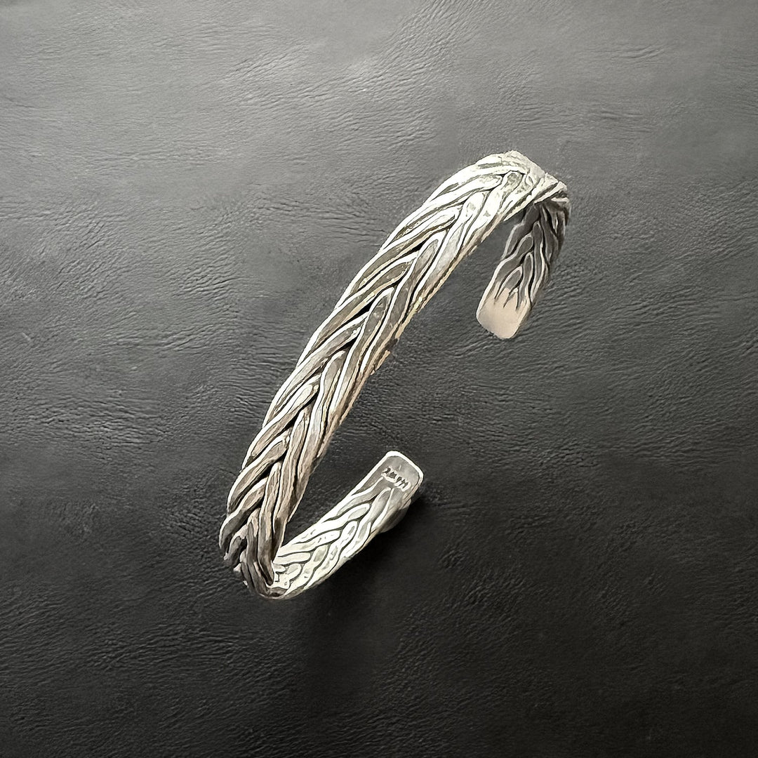 Woven Bali cuff bracelet in oxidixed 925 sterling silver
