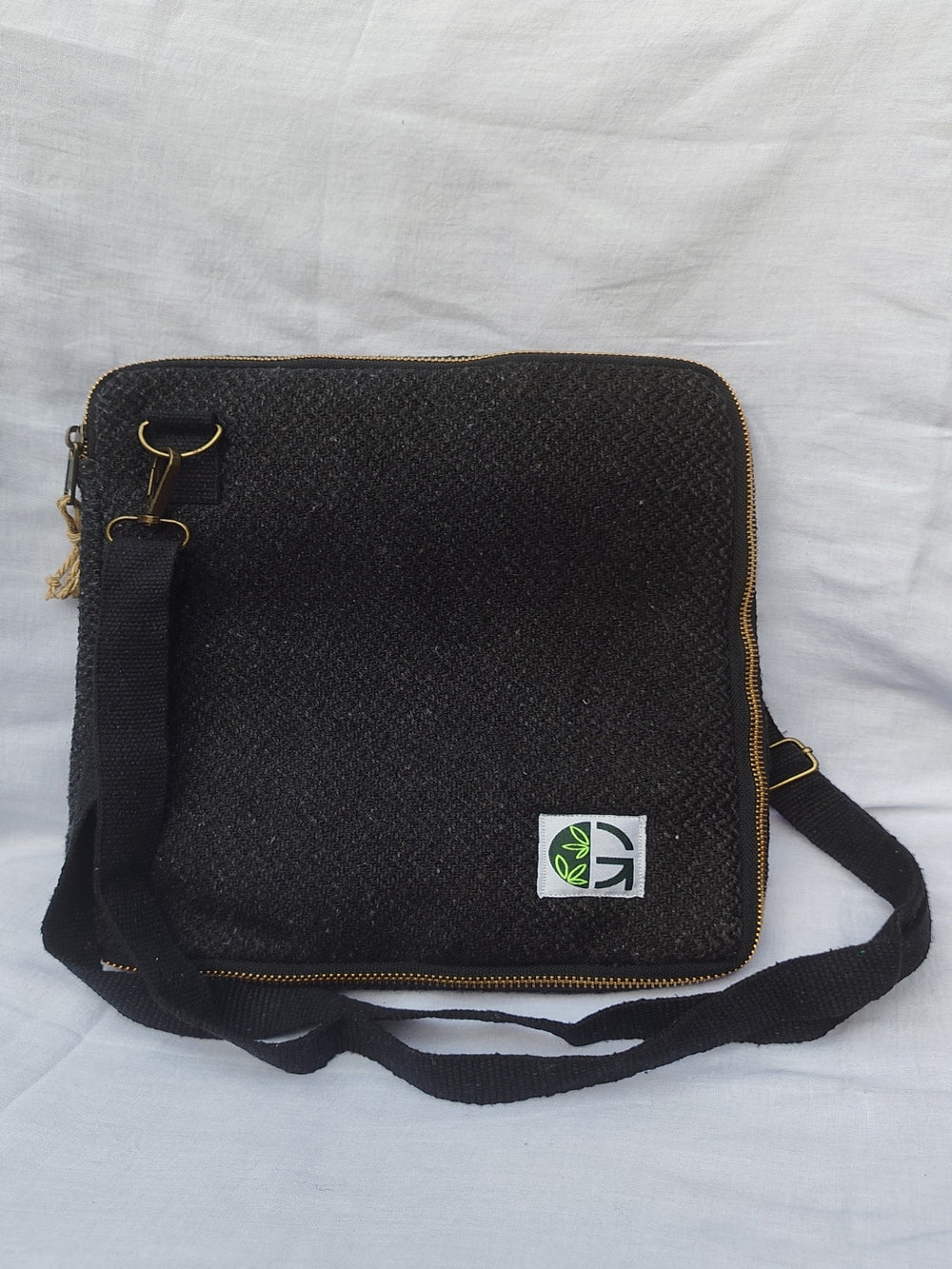 OG Taro Ipad Sling Bag (Black)