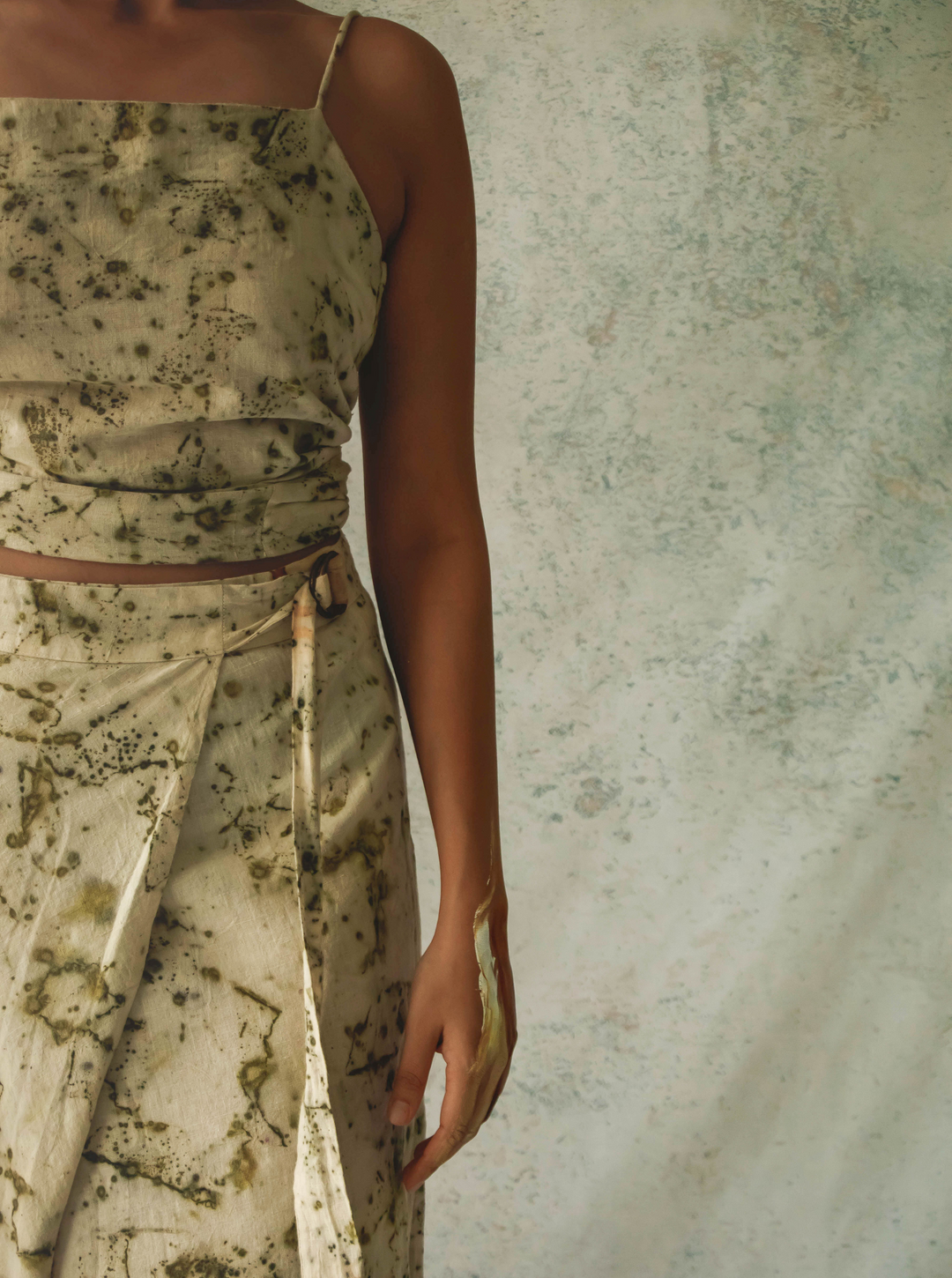 Unborn Studio Bits of green - Buckle-me-up skirt