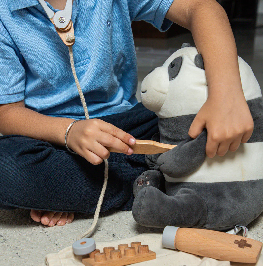 BIRCH & BUG Doctor Play Set