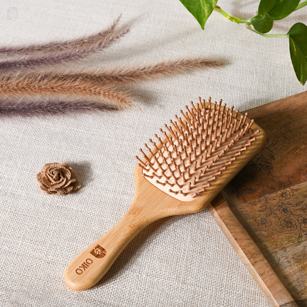 OIKO Bamboo Hair Brush with bamboo bristles
