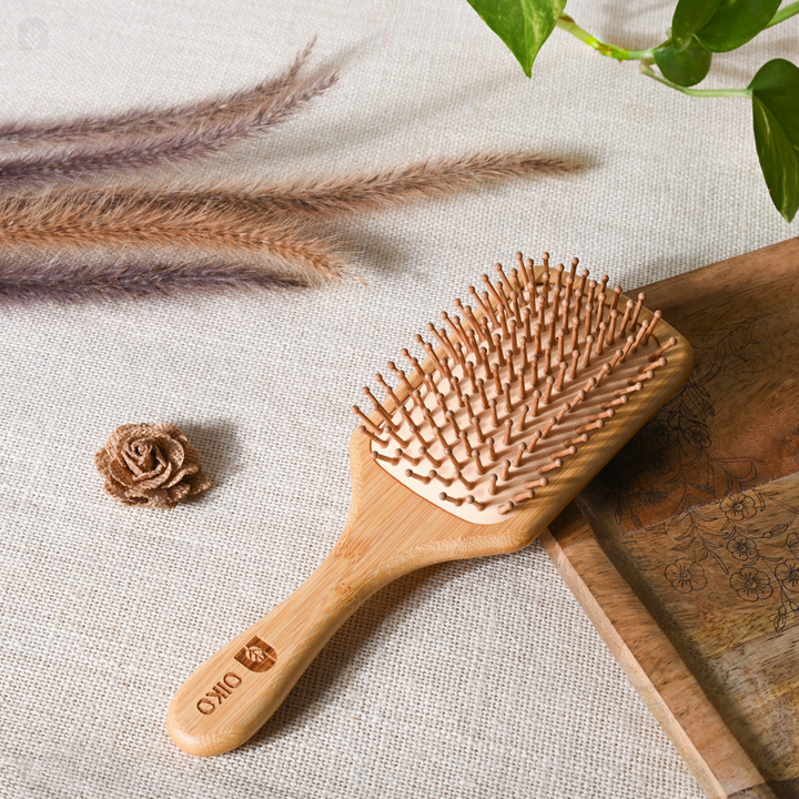 OIKO Bamboo Hair Brush with bamboo bristles