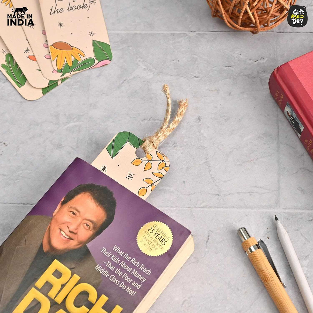 Gift Kya De Bookmarks Set of 5 | Beautiful Designs & Quotes | Hard Paper Book Marker With Handmade Tassel Dori