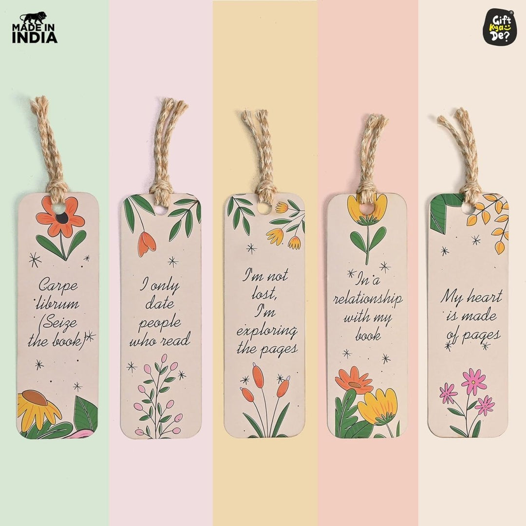 Gift Kya De Bookmarks Set of 5 | Beautiful Designs & Quotes | Hard Paper Book Marker With Handmade Tassel Dori