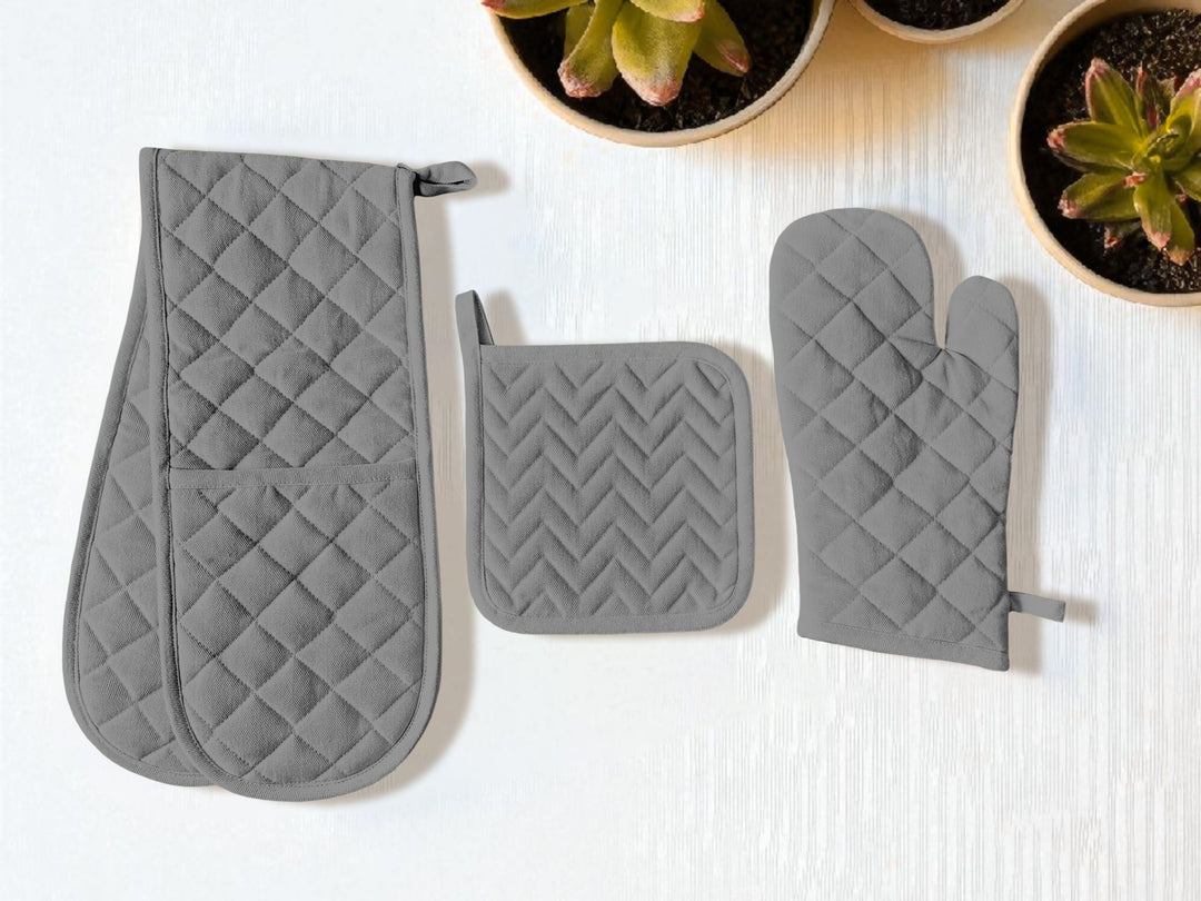 Country Village - Kitchen linen set ( Apron , Mittens , Kitchen towels)