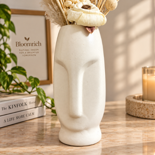 Visage Ivoire – White Face Vase with Natural Dried Fillers
