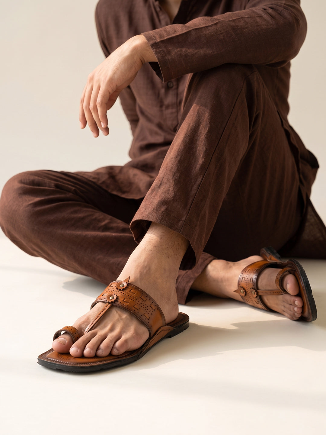 Raajtilak Tan Kolhapuri Chappal