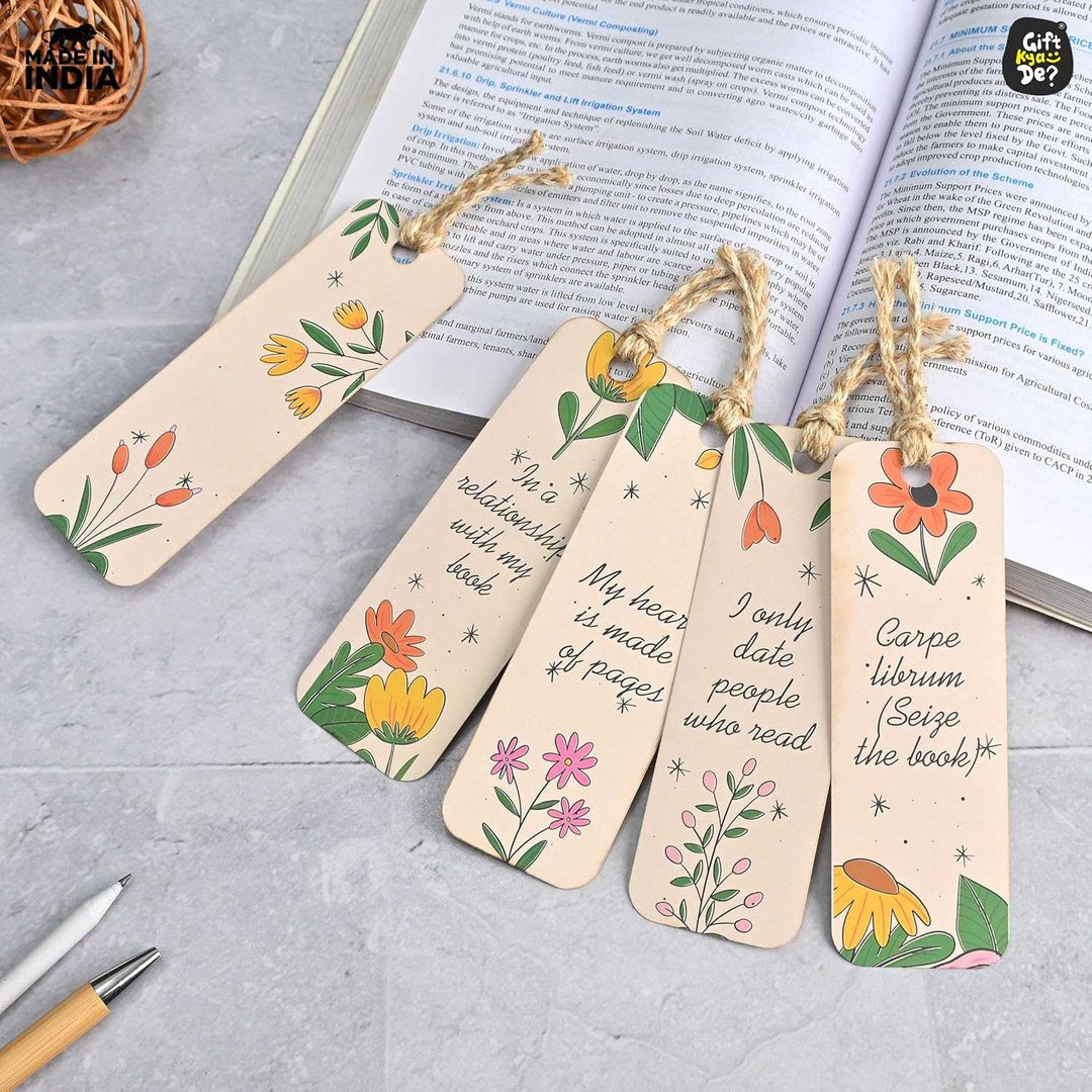 Gift Kya De Bookmarks Set of 5 | Beautiful Designs & Quotes | Hard Paper Book Marker With Handmade Tassel Dori