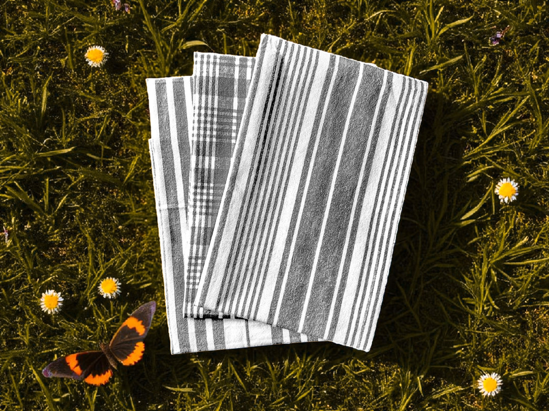 Country Village - Kitchen linen set ( Apron , Mittens , Kitchen towels)