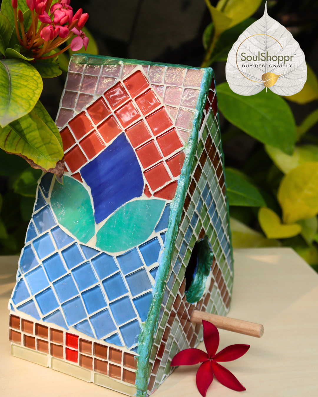 Handmade Pyramid Mosaic Bird House  |Outdoor Resting Place for Small Birds | Wooden Bird House | Yard, Garden & Outdoor Living | Bird & Wildlife Accessories |