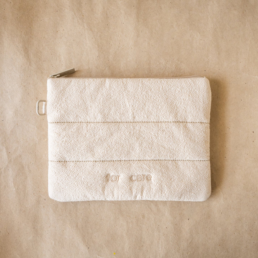 Akiiko Crinkle Flat Pouch (petit) with wristlet