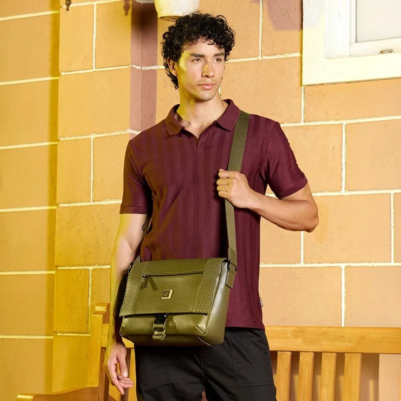Eume Tarmac Tablet Sling Bag