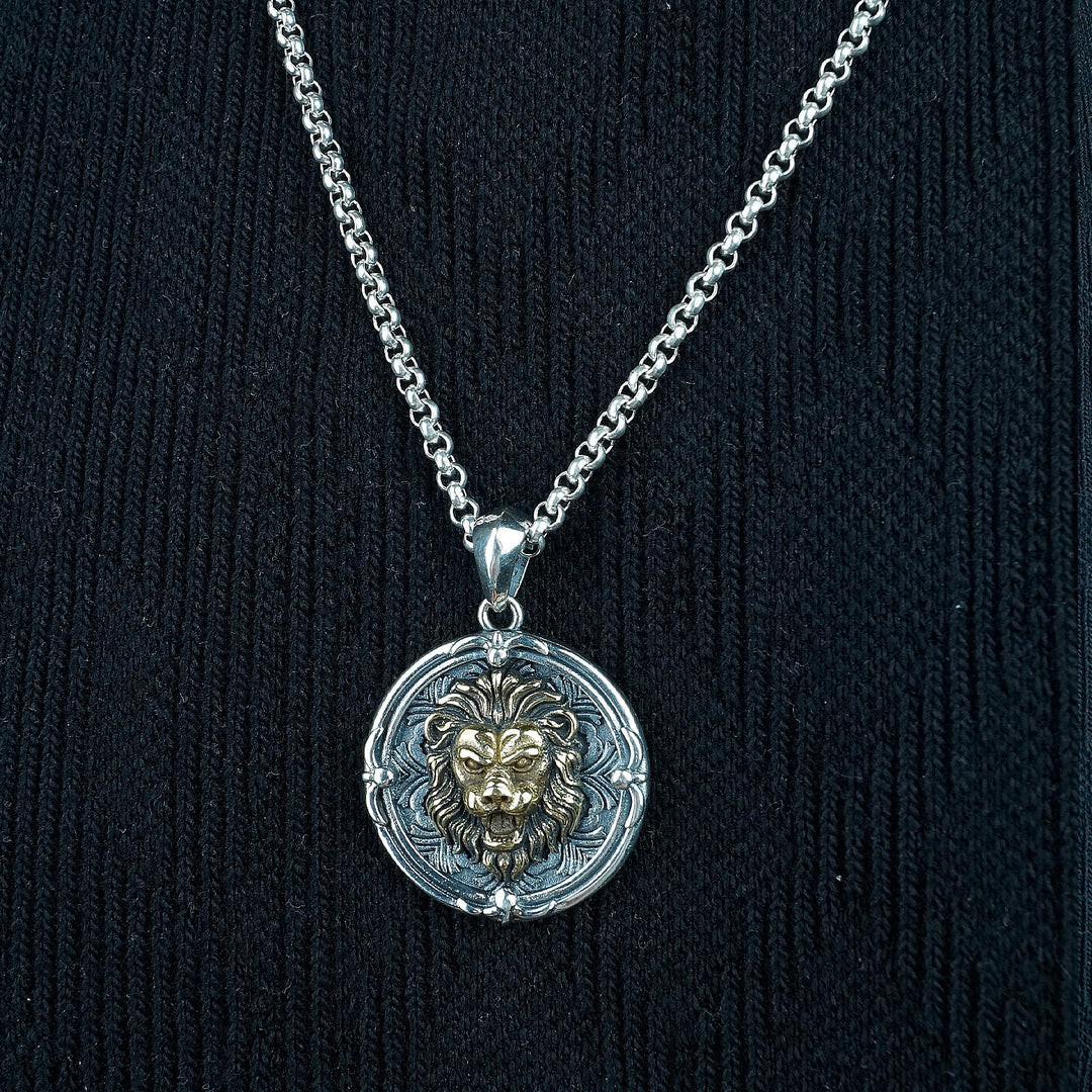 Lion Head pendant in sterling silver