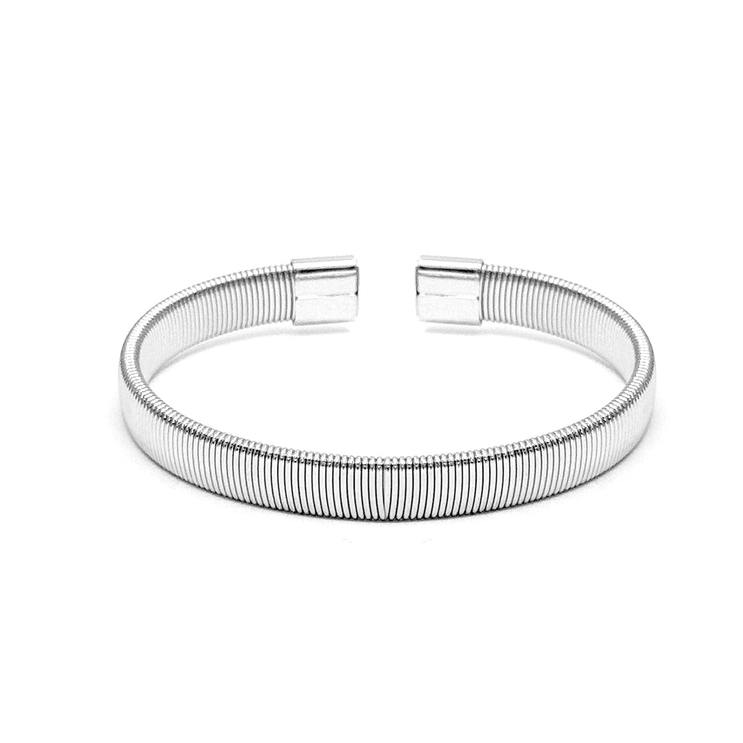 Liner patterned Cuff in silver finish