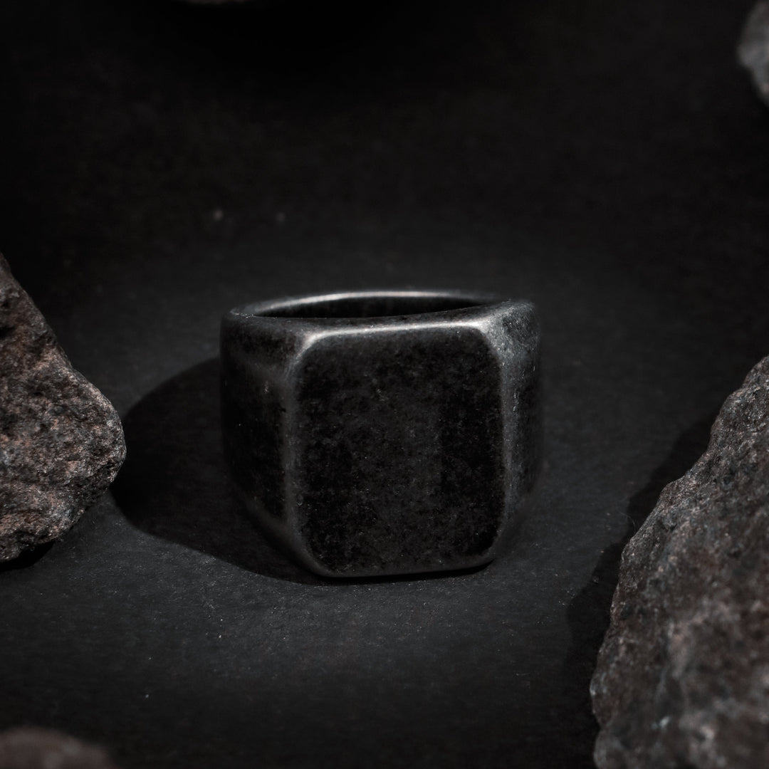 Classic Signet ring in Vintage oxidized finish