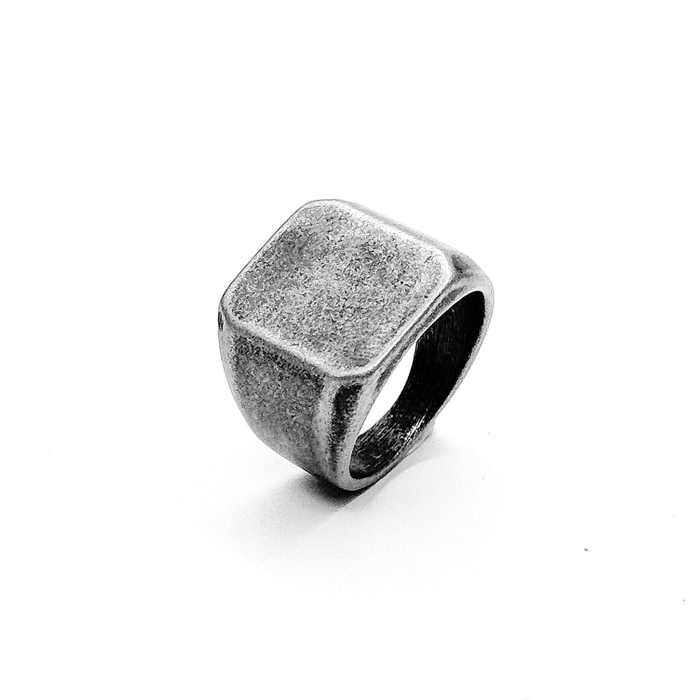 Classic Signet ring in Vintage oxidized finish