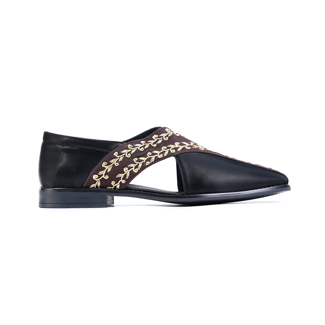 Monkstory Two Tone Embroidered Nawabi Sandals - Black/Brown