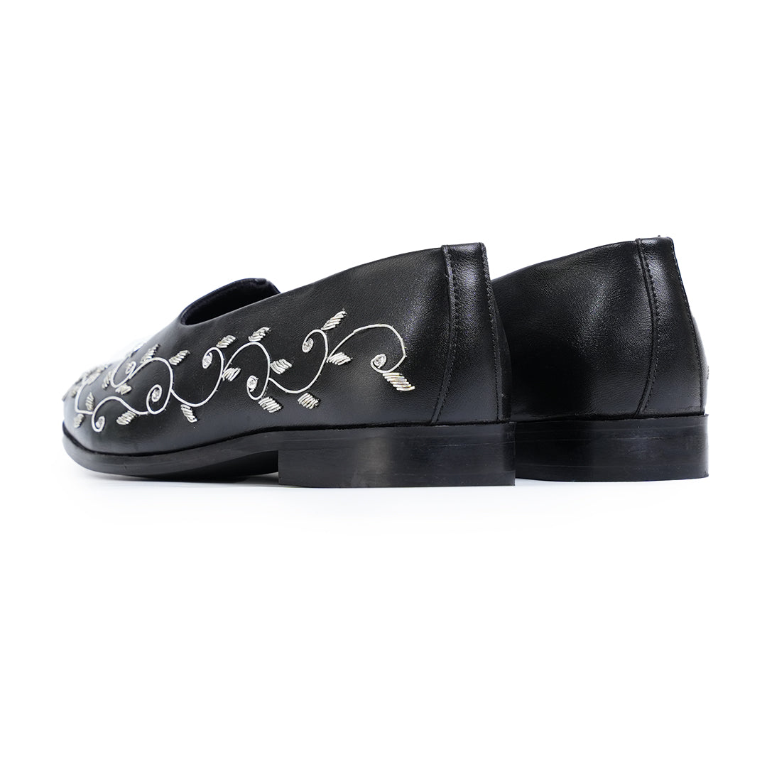 Monkstory Regal Floral Zardosi Mojari – Black