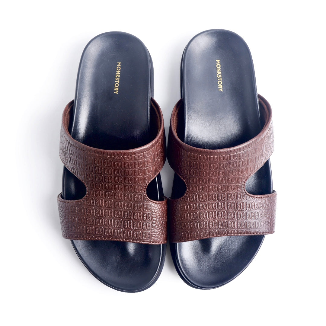 Monkstory Atelier 1870 Textured Strap Slides – Dark Brown