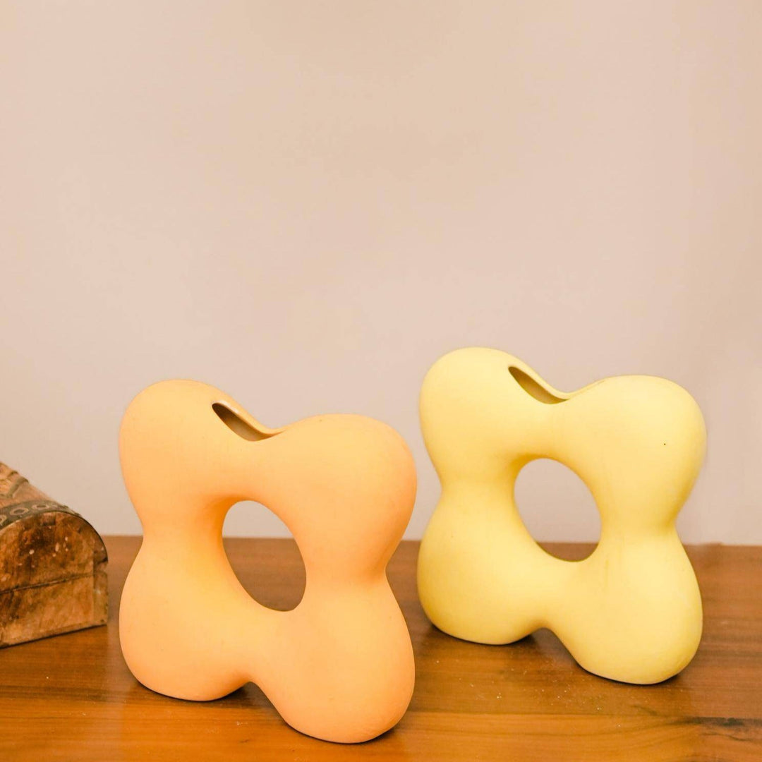 Orange breeze vas - https://artecasa.in/