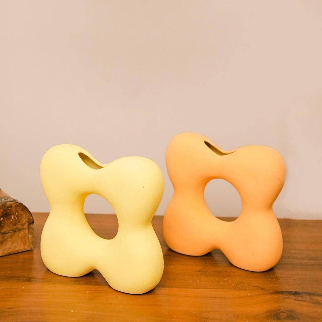 yellow breeze vase - https://artecasa.in/