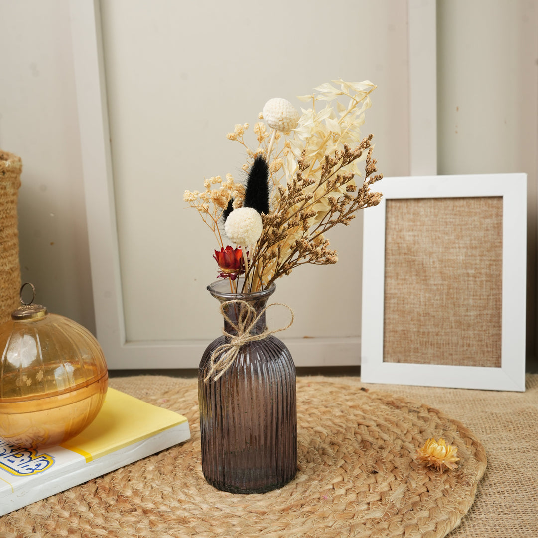 Ocean Crest Black Glass Vase with Dried Flowers | Modern Home Décor