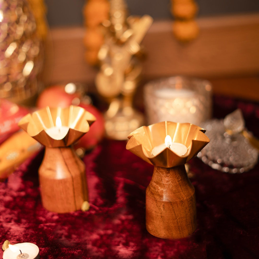 Rustic bloom tealight holder - set of 2 - https://artecasa.in/