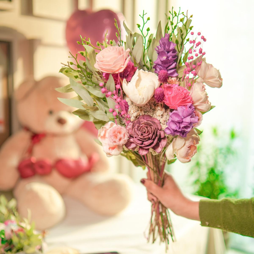 Blush breeze bunch - https://artecasa.in/