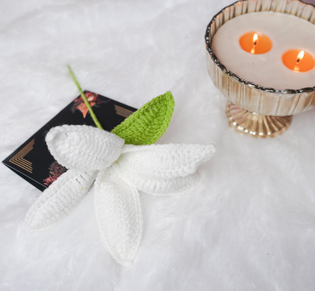 Handcrafted Crochet Lily – White Forever Flower | ArteCasa