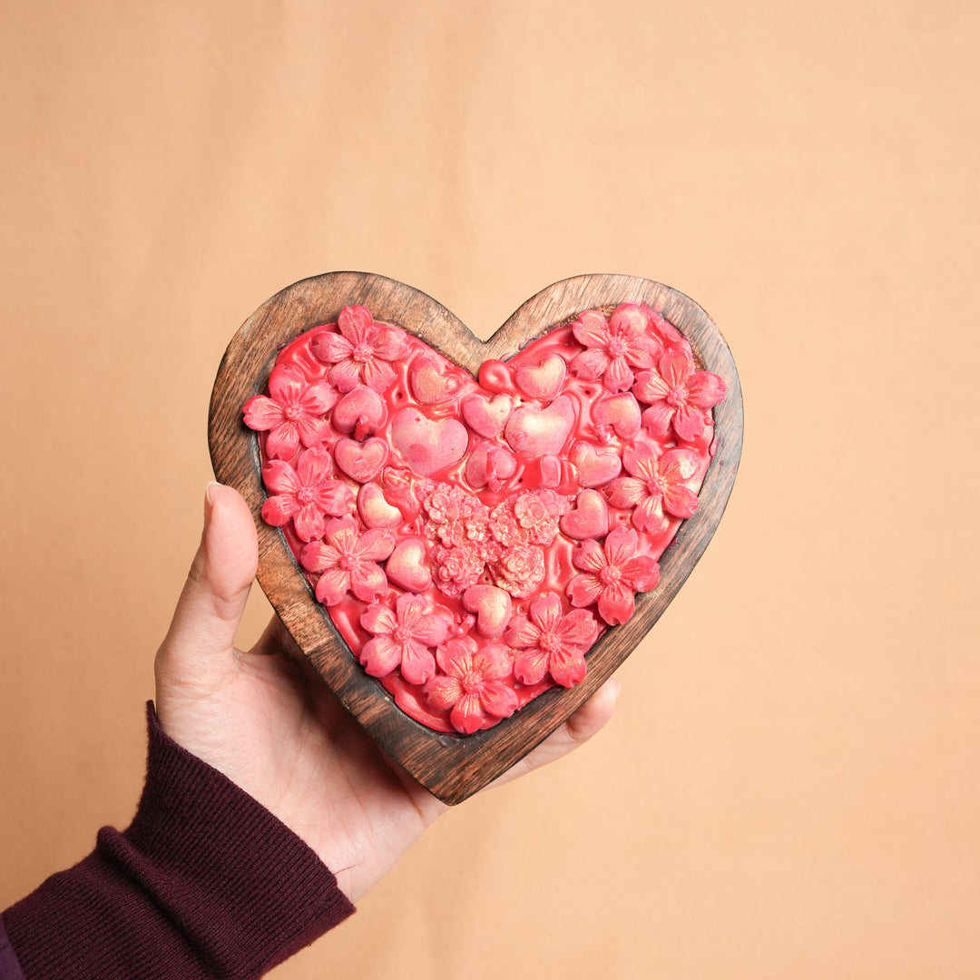 Wooden Heart Candle – Natural Romantic Candle Décor | Artecasa