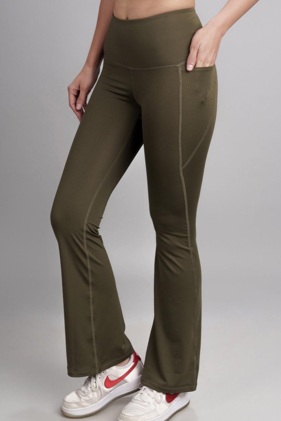 Carbon Tree Flared Yoga Pant