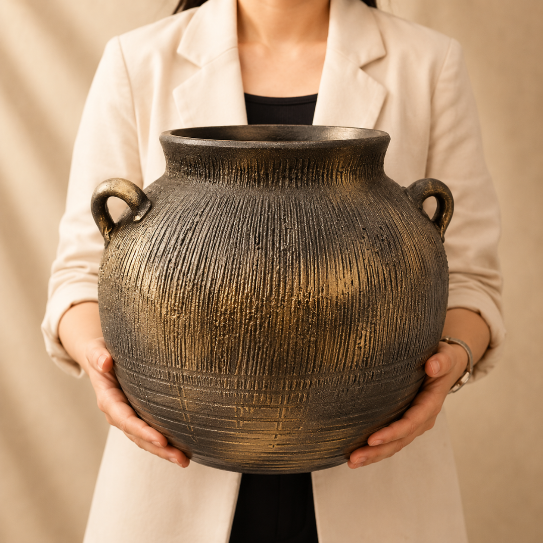Noir Gold Heritage Matka Vase