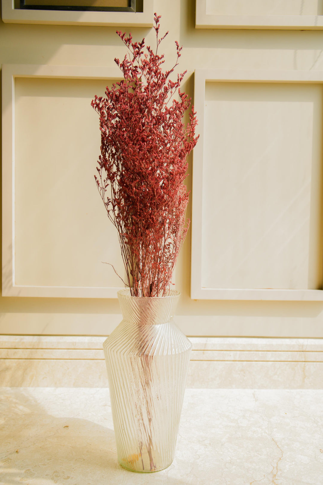 Red Limonium - https://artecasa.in/