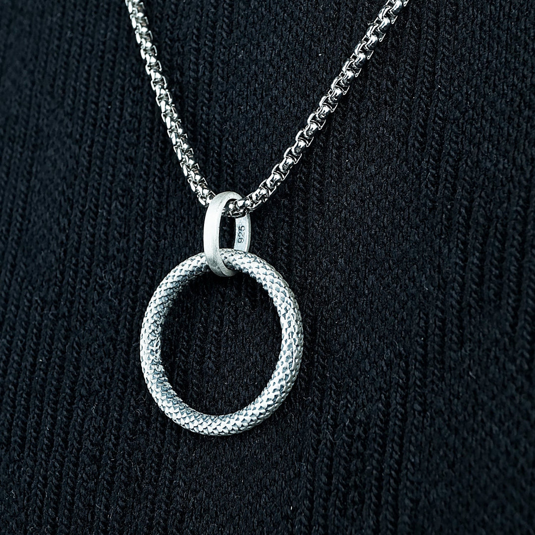 Draconique circle pendant in 925 sterling silver
