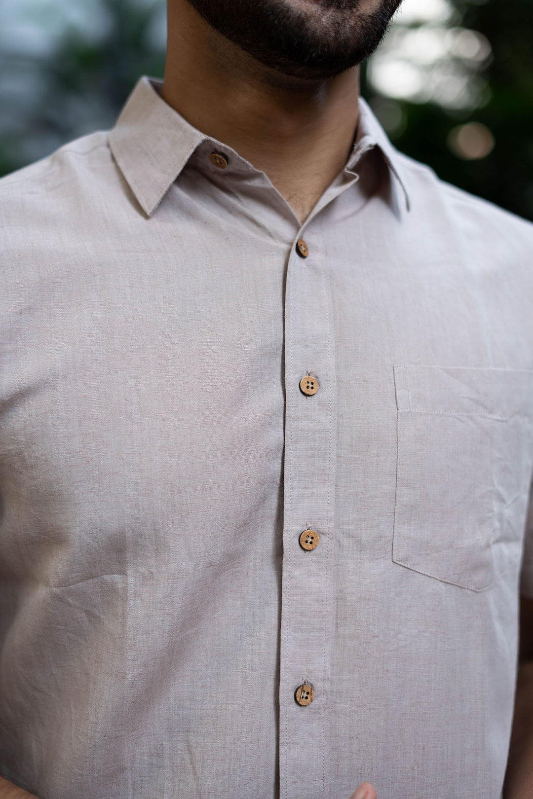 Earthy Route Peppercorn brown · half sleeve shirt